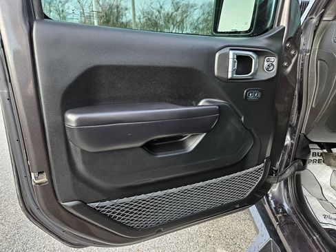 Used 2019 Jeep Wrangler Unlimited Rubicon image 22