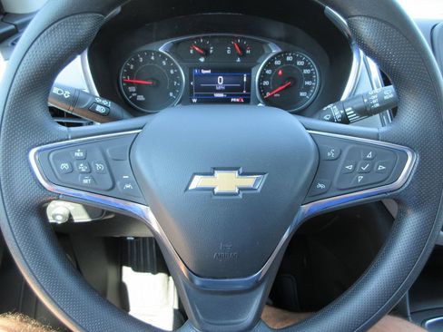 Certified 2024 Chevrolet Equinox LS FWD image 23