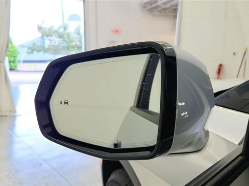 Used 2021 Chevrolet Blazer LT FWD image 29