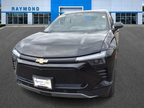 Used 2024 Chevrolet Blazer EV LT AWD/4WD image 8