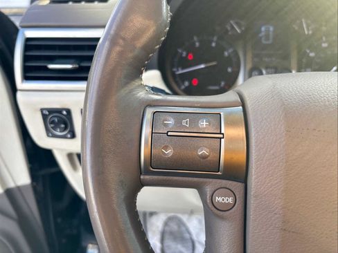 Used 2013 Lexus GX 460 w/ Comfort Plus Pkg image 19