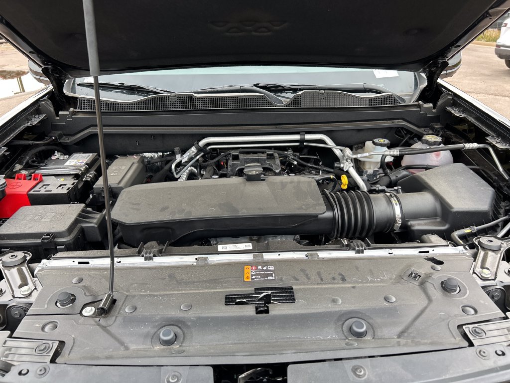 New 2026 Chevrolet Colorado ZR2 w/ Technology Package AWD/4WD image 30