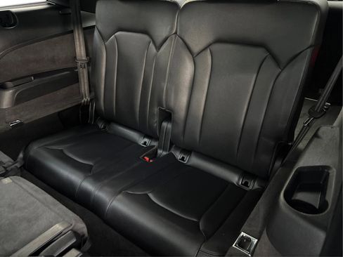 Used 2018 Audi Q7 3.0T Prestige w/ Prestige Package image 44