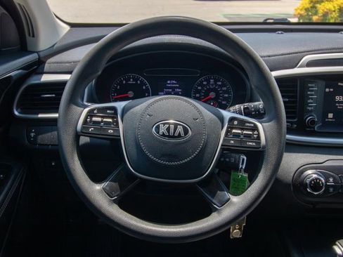 Used 2020 Kia Sorento FWD V6 image 23