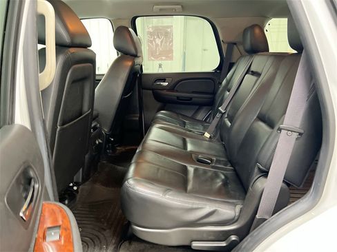 Used 2014 Chevrolet Tahoe LT image 21