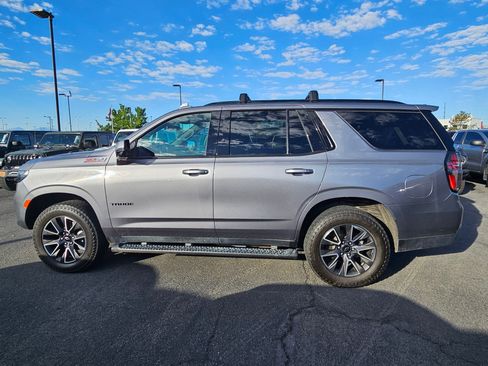 Used 2021 Chevrolet Tahoe Z71 w/ Luxury Package AWD/4WD image 9
