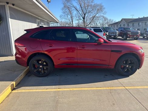 Used 2020 Jaguar F-PACE S image 6