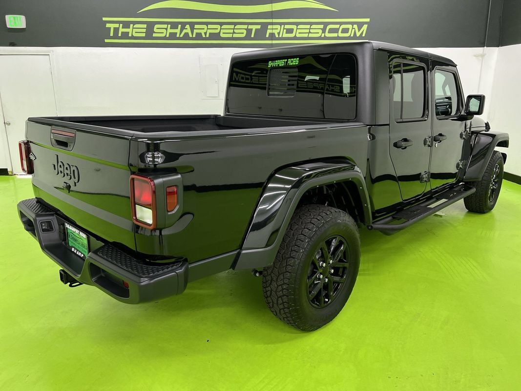 Used 2023 Jeep Gladiator Sport AWD/4WD image 10
