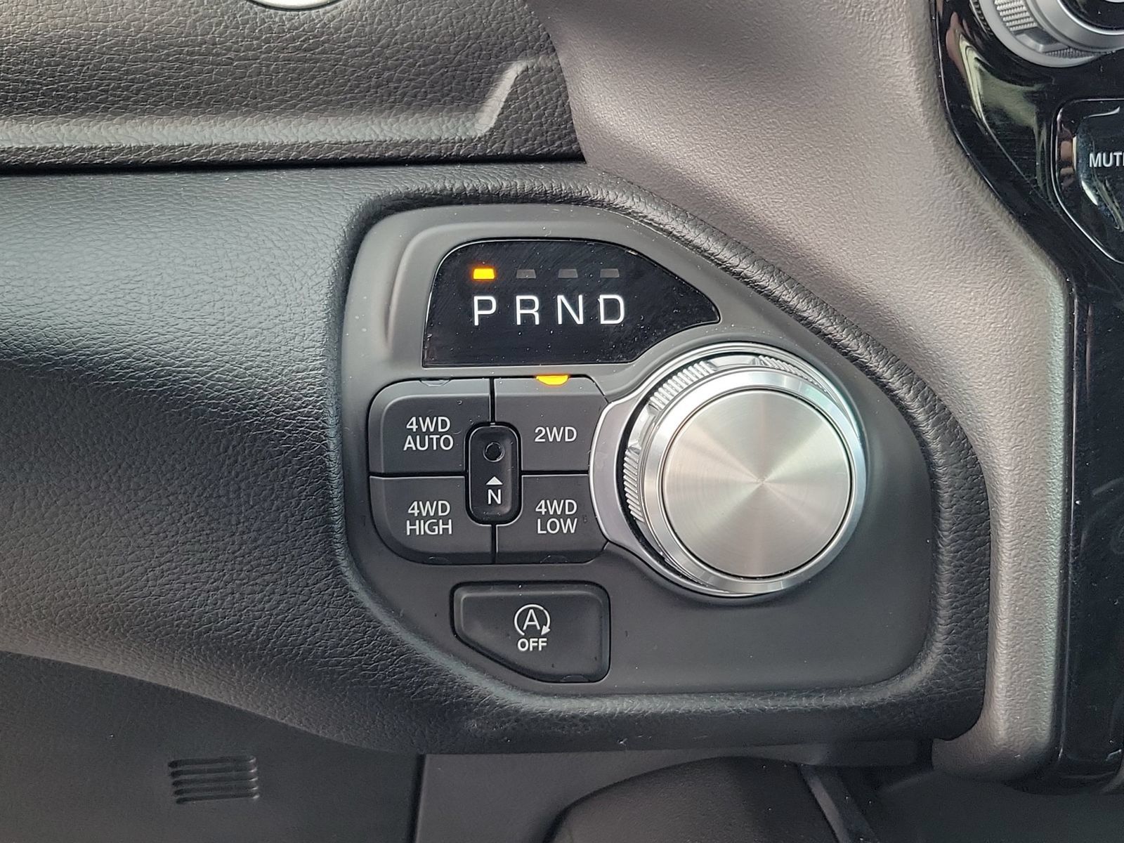 Used 2026 RAM 1500 Laramie AWD/4WD image 34