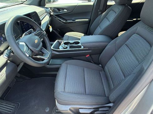 New 2026 Chevrolet Equinox LT FWD image 13