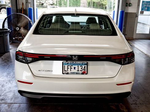 Used 2023 Honda Accord EX image 6