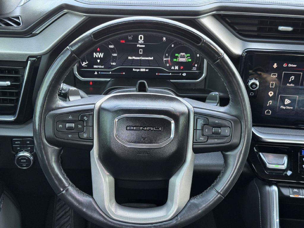 Used 2023 GMC Sierra 1500 Denali AWD/4WD image 11