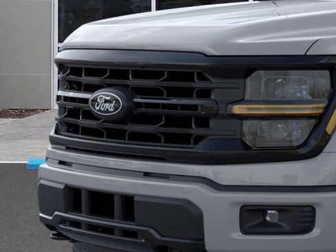 New 2026 Ford F150 XLT w/ XLT Black Appearance Package AWD/4WD image 17