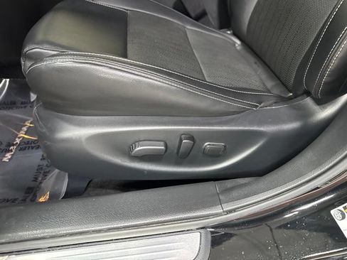 Used 2021 Nissan Maxima 3.5 SV w/ Floor Mat Group FWD image 7