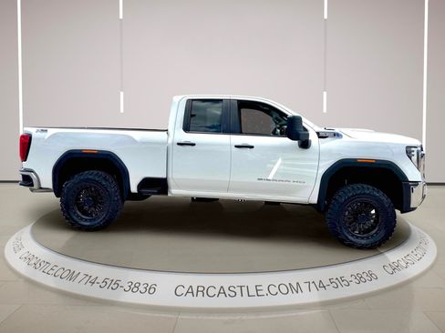 Used 2024 GMC Sierra 2500 Pro AWD/4WD image 6