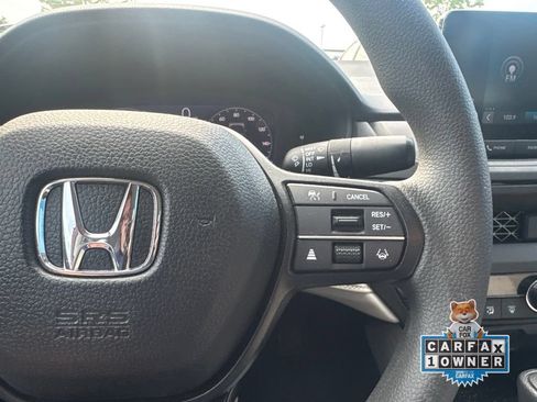 Certified 2025 Honda Accord SE image 17