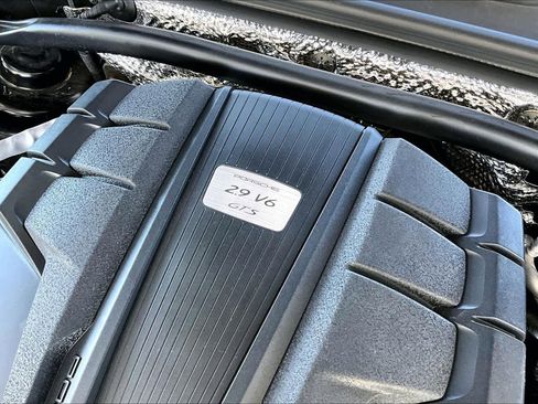 Used 2021 Porsche Macan GTS image 32