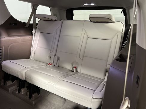 Used 2021 GMC Yukon XL Denali image 26