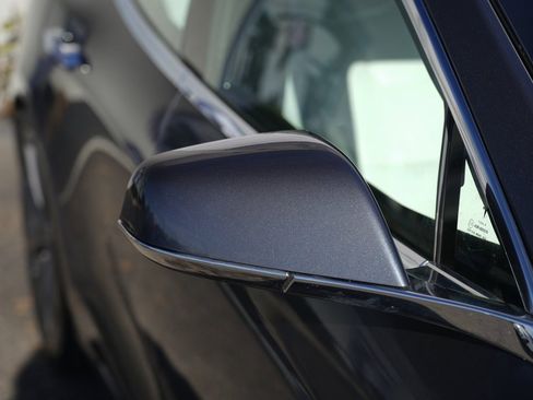 Used 2021 Tesla Model S Long Range Plus image 9