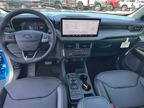 New 2025 Ford Maverick Lobo image 17