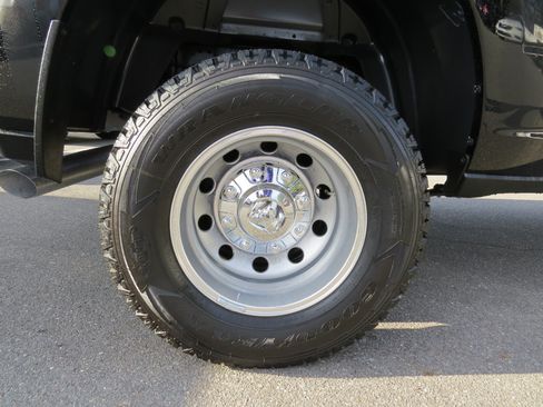New 2026 RAM 3500 Laramie w/ Sport Appearance Package AWD/4WD image 8