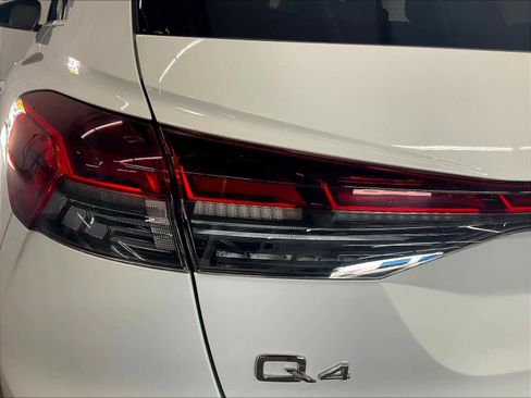 Certified 2024 Audi Q4 e-tron Premium w/ Convenience Package image 30