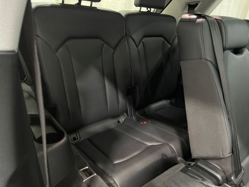 Used 2018 Audi Q7 3.0T Premium Plus w/ Premium Plus Package image 33