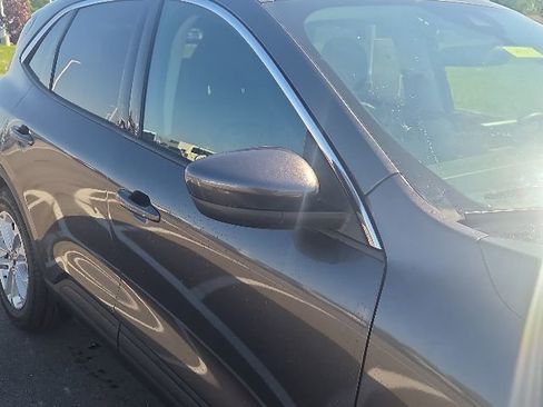 Used 2020 Ford Escape SE FWD image 5