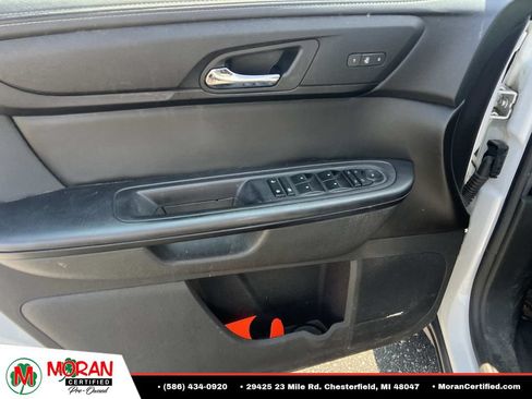 Used 2017 Chevrolet Traverse LT AWD/4WD image 19