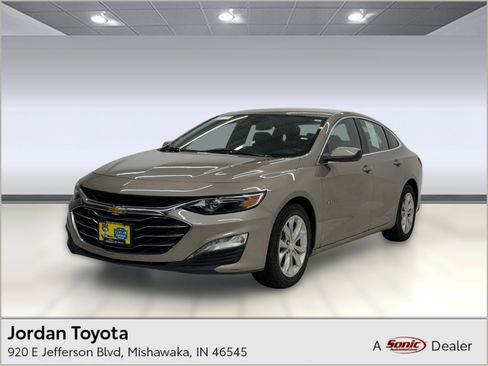 Used 2024 Chevrolet Malibu LT FWD image 1