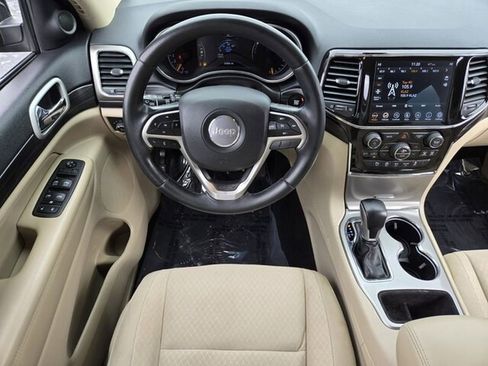 Used 2022 Jeep Grand Cherokee Laredo E w/ Security & Convenience Group image 13