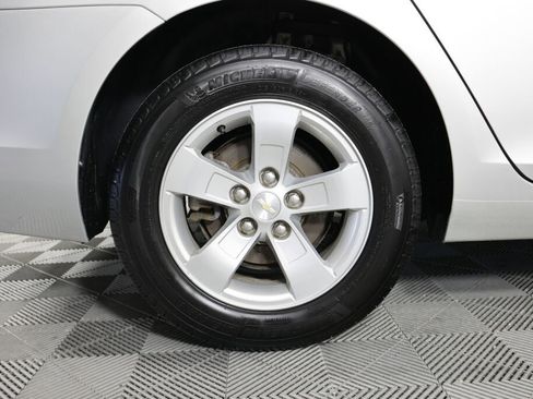 Used 2015 Chevrolet Malibu LT FWD image 7