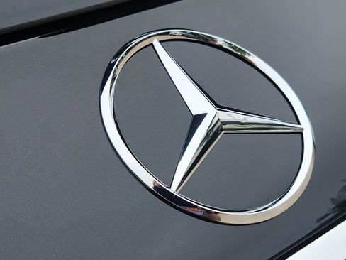 New 2025 Mercedes-Benz GLS 580 4MATIC image 10