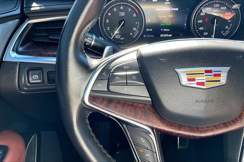 Used 2023 Cadillac XT5 Sportv w/ Technology Package AWD/4WD image 11