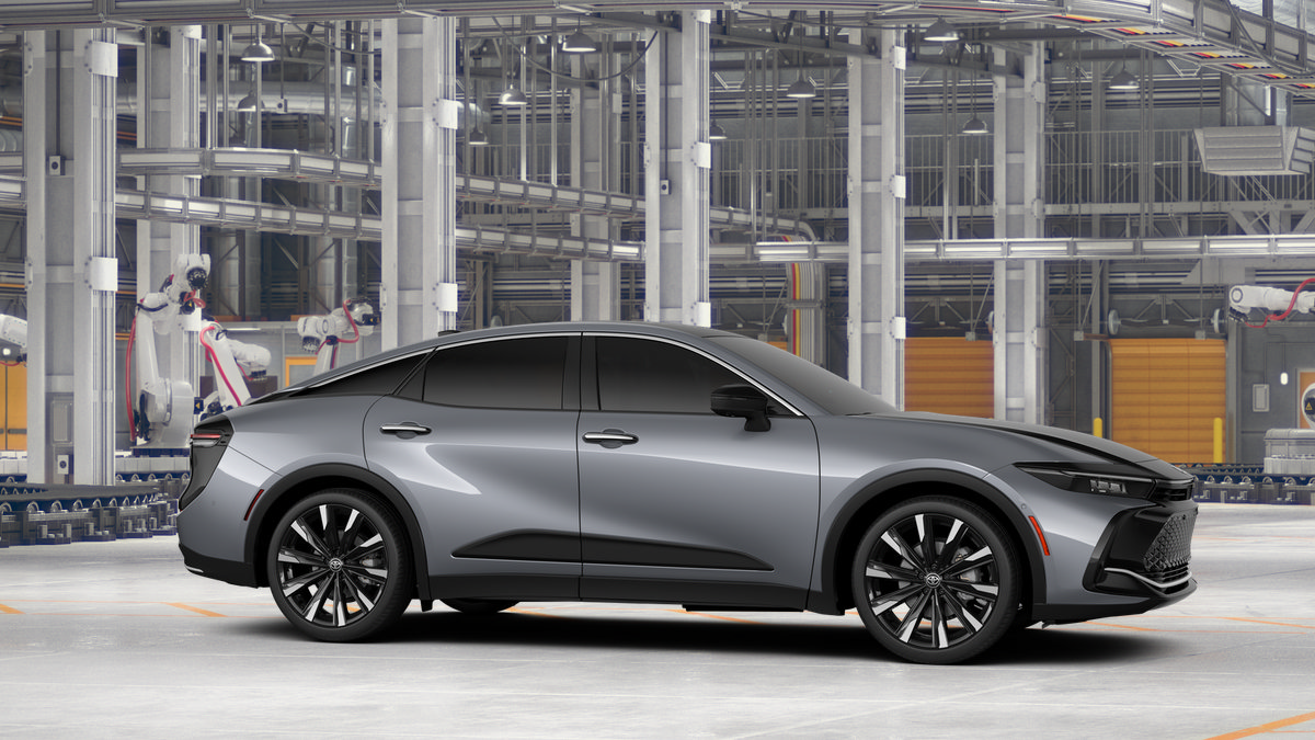 New 2026 Toyota Crown Platinum AWD/4WD image 15