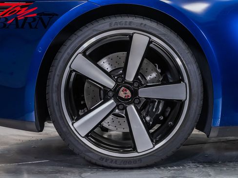 Used 2025 Porsche 911 Carrera S image 15