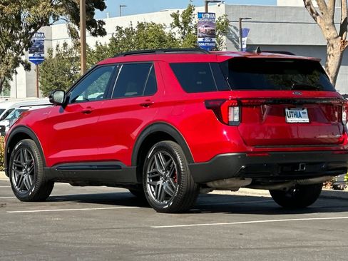 Certified 2025 Ford Explorer ST-Line w/ ST-Line Street Pack AWD/4WD image 7