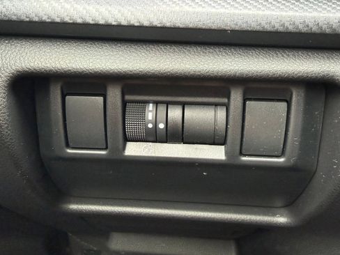 Certified 2025 Subaru Crosstrek 2.5i Limited w/ Crosstrek Mirror Package image 12