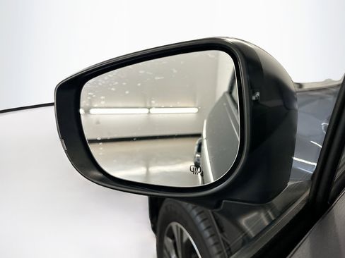 Used 2024 Subaru Crosstrek 2.0i Premium image 16