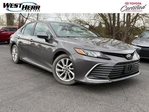 Used 2023 Toyota Camry LE FWD image 1