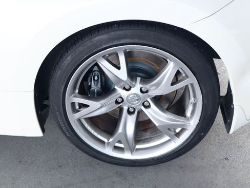 Used 2012 Nissan 370Z Touring w/ Sport Pkg RWD image 34