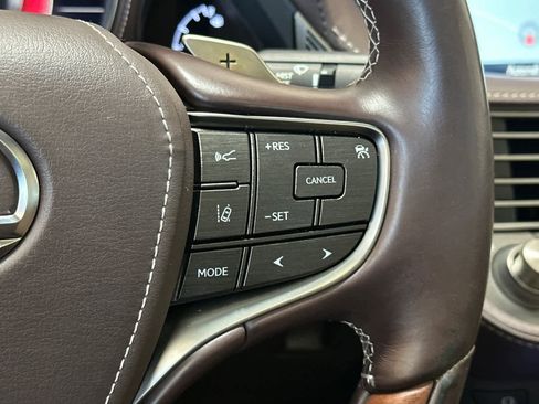 Used 2019 Lexus LS 500 w/ Interior Upgrade Package image 27