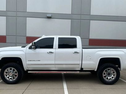 Used 2015 GMC Sierra 2500 Denali w/ Duramax Plus Package