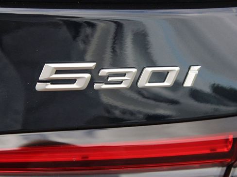Used 2026 BMW 530i w/ M Sport Package RWD image 20