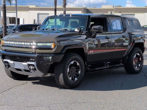 Used 2024 GMC Hummer EV 2X w/ Extreme Off-Road Package image 5