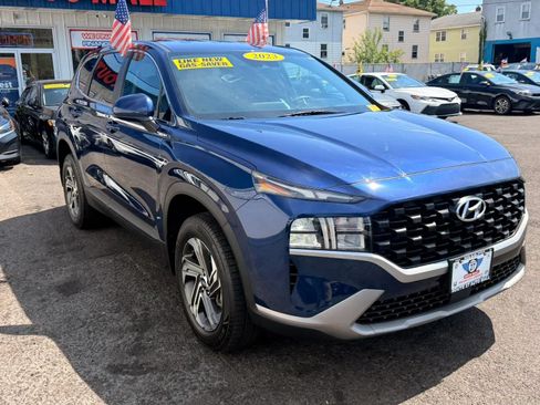 Used 2023 Hyundai Santa Fe SE w/ Cargo Package AWD/4WD image 2