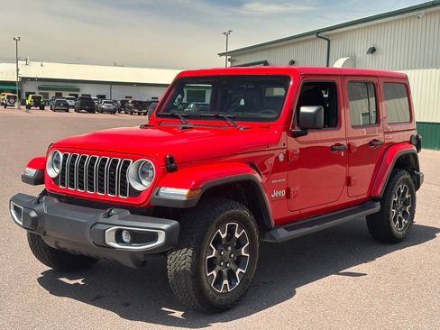 Used 2024 Jeep Wrangler Unlimited Sahara w/ Safety Group AWD/4WD image 4