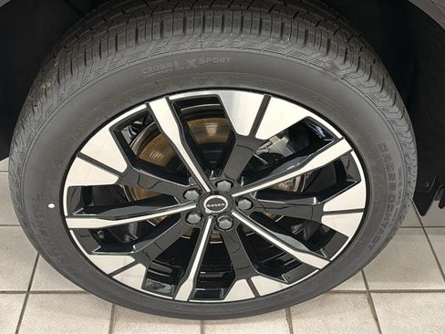 New 2026 Volvo XC60 T8 Plus w/ Protection Package Premier AWD/4WD image 31