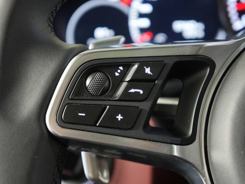 Certified 2023 Porsche Cayenne AWD/4WD image 27