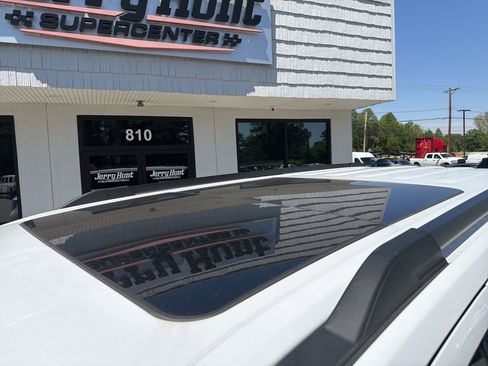 Used 2025 Ford Expedition Max Active AWD/4WD image 12